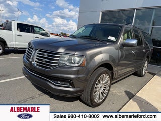 2015 Lincoln Navigator L Base