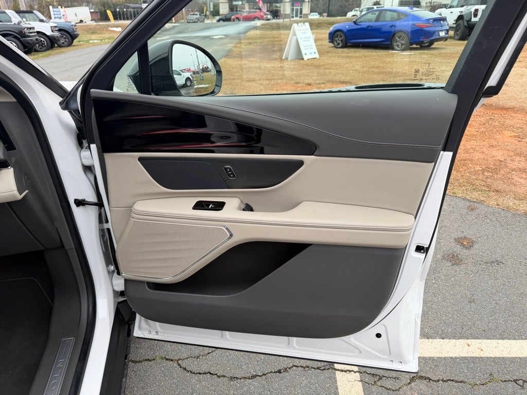 2025 Lincoln Nautilus Premiere