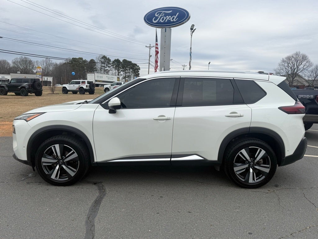 2023 Nissan Rogue SL