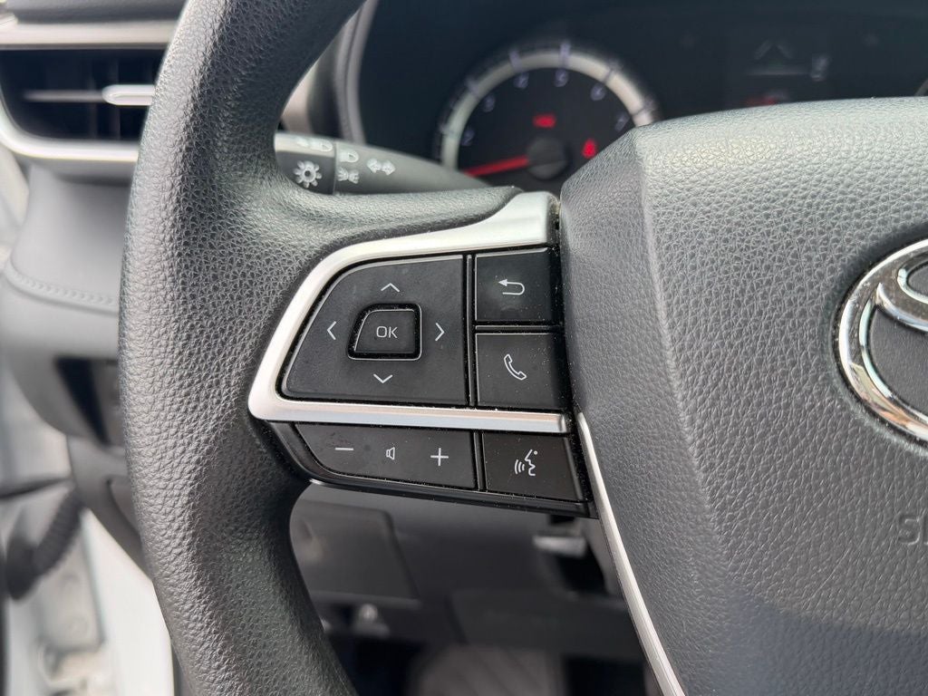 2022 Toyota Highlander L