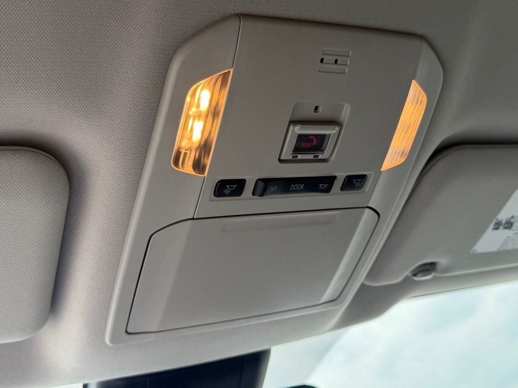2022 Toyota Highlander L