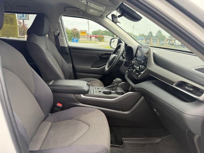 2022 Toyota Highlander L