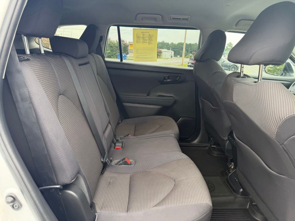 2022 Toyota Highlander L