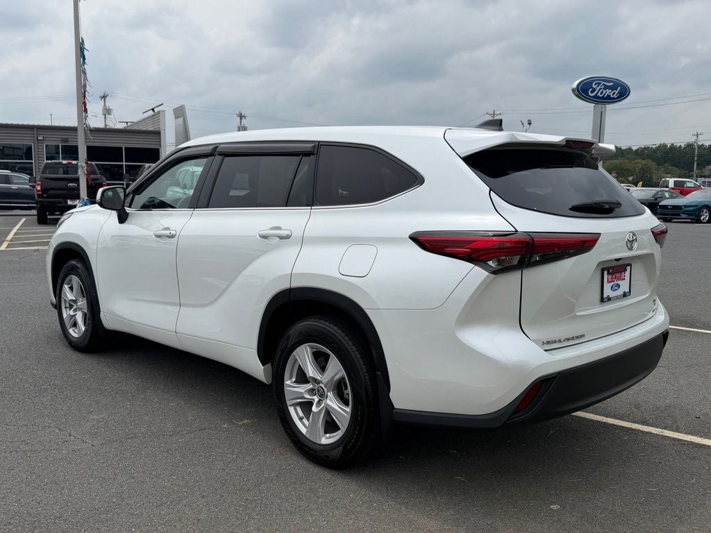 2022 Toyota Highlander L