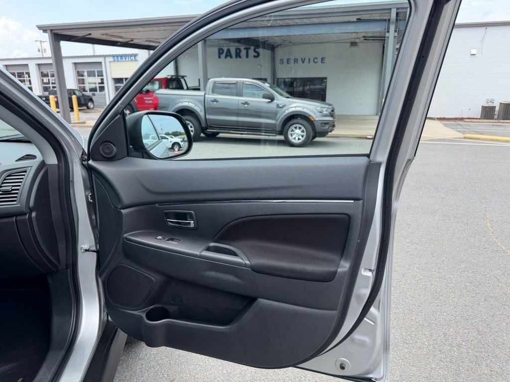 2025 Mitsubishi Outlander Sport 2.0 ES
