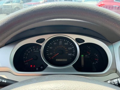2004 Toyota Highlander Base