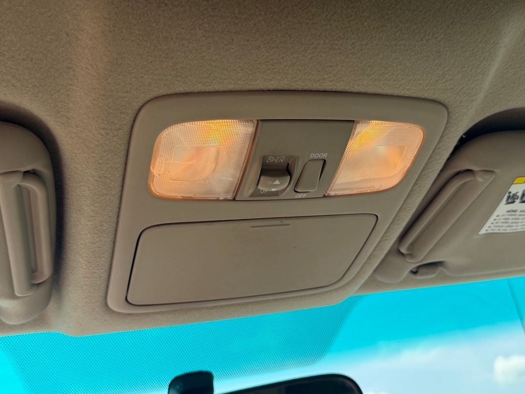 2004 Toyota Highlander Base