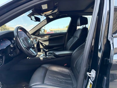 2021 BMW 5 Series 530i