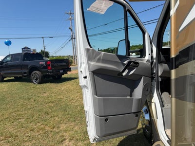 2016 Mercedes-Benz Sprinter 3500 Base