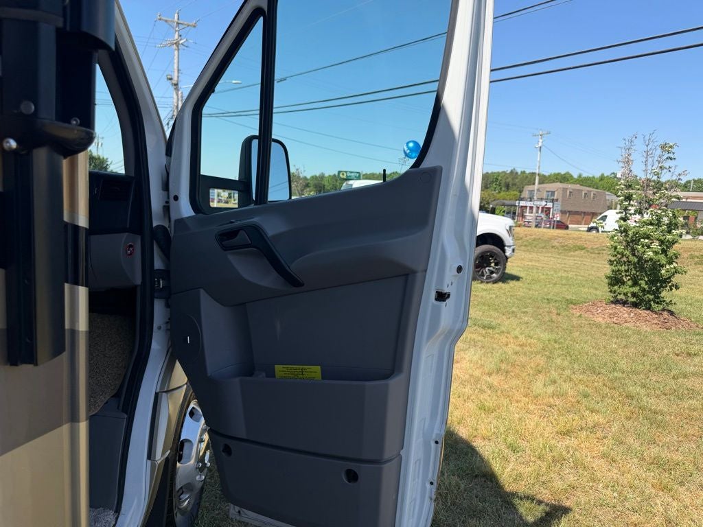 2016 Mercedes-Benz Sprinter 3500 Base